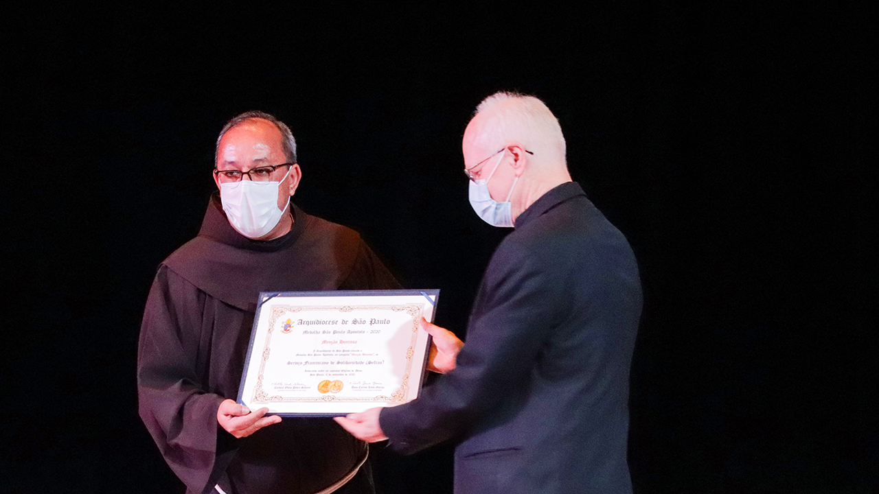 Sefras recebe Medalha Menção Honrosa da Arquidiocese de São Paulo